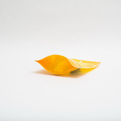 92 Microns PE80 Stand Up Pet Food Packaging Bag Plastic Multivitamin Cat Food Package